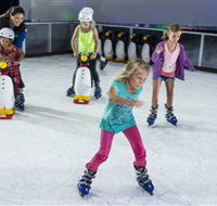 Planet Chill Ice Skating Rink - Holiday Great Ocean Road
