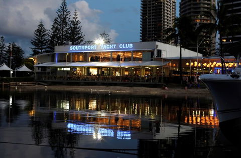 Southport Yacht Club Incorporated - Holiday Great Ocean Road 7