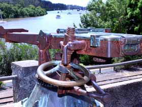 Maryboroughs Guns - Holiday Great Ocean Road 0