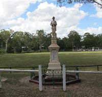 Apple Tree Creek War Memorial - Holiday Great Ocean Road
