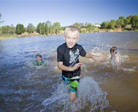 Lake Sambell Reserve - Holiday Great Ocean Road 0