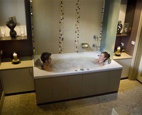Daylesford Day Spa - Holiday Great Ocean Road 0
