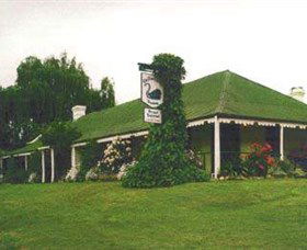 The Black Swan Gallery - Holiday Great Ocean Road 1