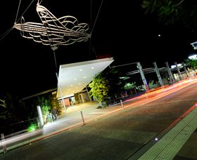 Gladstone City Library - Holiday Great Ocean Road 0
