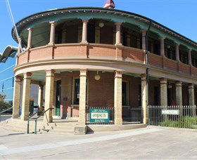 Bathurst District Historical Society Museum - Holiday Great Ocean Road 1