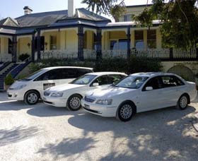 Highlands Chauffeured Hire Cars Tours - Holiday Great Ocean Road 0