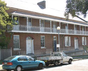 Hawkesbury Sightseeing Tours - Holiday Great Ocean Road 0