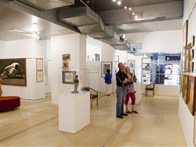Bay Discovery Centre Museum - Holiday Great Ocean Road 2