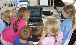 Charleville - School Of Distance Education Tour - Holiday Great Ocean Road 2