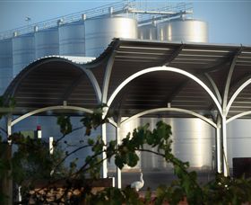 Andrew Peace Wines - Holiday Great Ocean Road 1