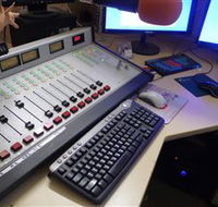Peak Hill FM Community Radio Station - Holiday Great Ocean Road