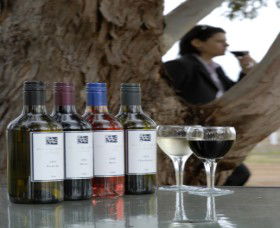 Woolaway Wines - Holiday Great Ocean Road 0