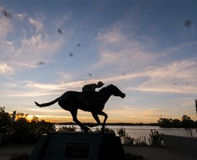 Black Caviar Statue - Holiday Great Ocean Road 0