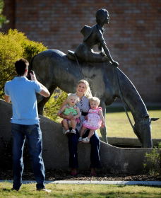 Dorothea Mackellar Memorial Statue - Holiday Great Ocean Road 0