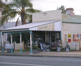 Lady Gails Bookshop And Curios - Holiday Great Ocean Road 0