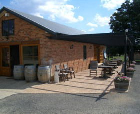 Eling Forest Cellar Door And Cafe - Holiday Great Ocean Road 3