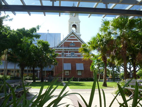Maryborough Town Hall Green - Holiday Great Ocean Road 1