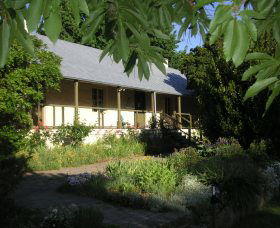 Raglan Gallery And Cultural Centre - Holiday Great Ocean Road 1