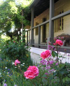 Raglan Gallery And Cultural Centre - Holiday Great Ocean Road 2