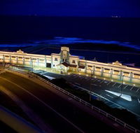 Newcastle Ocean Baths - Holiday Great Ocean Road
