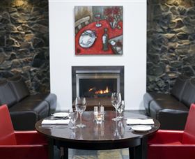Bella Char Restaurant And Wine Bar - Holiday Great Ocean Road 1