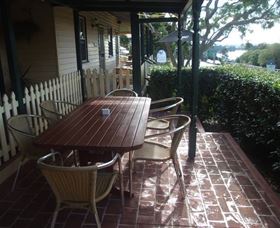 The Famous Tinonee Cafe And Gift Shop - Holiday Great Ocean Road 1