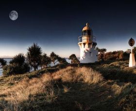 Fingal Head Lighthouse - Holiday Great Ocean Road 0