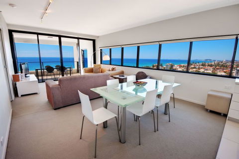 Ultra Broadbeach - Holiday Great Ocean Road 12