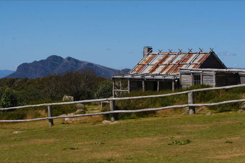 Australis 4WD Adventures - Holiday Great Ocean Road 5