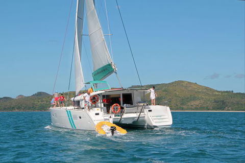 Whitsunday Rent A Yacht - Holiday Great Ocean Road 1
