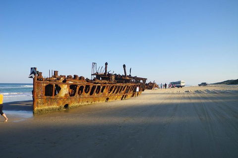 All-Inclusive 2-Day Fraser Island Tour - Holiday Great Ocean Road 0