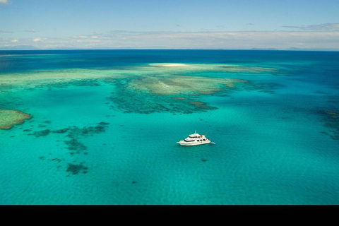 Great Barrier Reef Dive And Snorkel Cruise From Mission Beach - Holiday Great Ocean Road 0