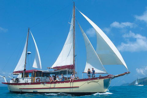 2-Day Whitsundays Sailing Adventure: Summertime - Holiday Great Ocean Road 7