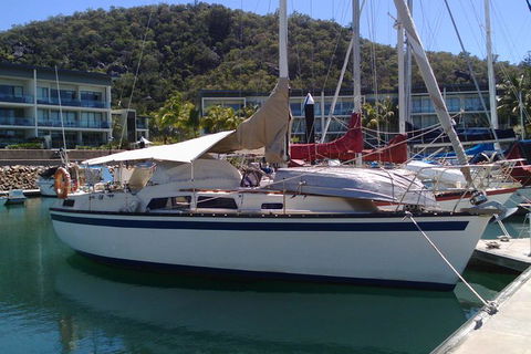 Townsville Early Morning Sailing Cruise Boat Tour - Holiday Great Ocean Road 1