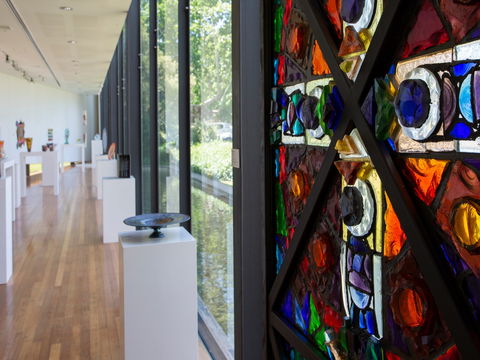 Wagga Wagga Art Gallery - Holiday Great Ocean Road 0