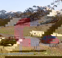 Magnetic Hill - Holiday Great Ocean Road