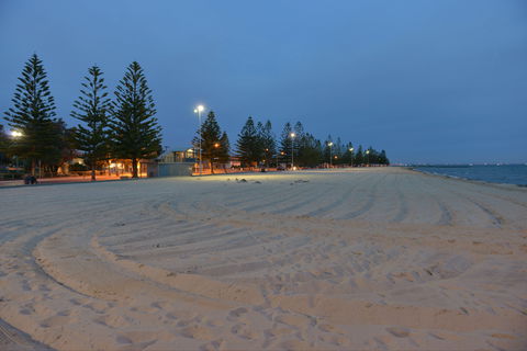 Altona Beach - Holiday Great Ocean Road 1