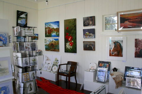 Old SchoolHouse Gallery - Holiday Great Ocean Road 2