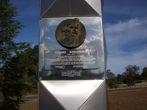 Tadeusz Kosciuszko Monument - Holiday Great Ocean Road 1