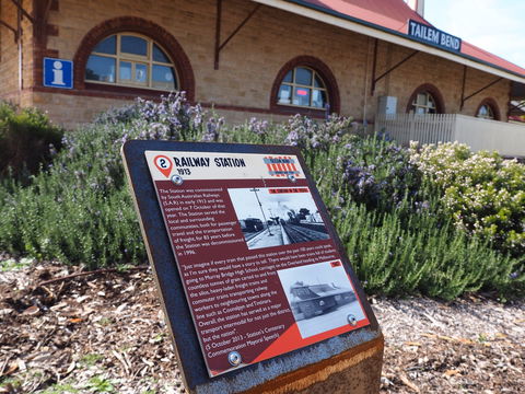 Tailem Bend Historic Rail Trail - Holiday Great Ocean Road 1