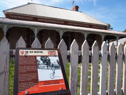 Tailem Bend Historic Rail Trail - Holiday Great Ocean Road 2