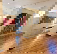 Yaama Ganu Gallery Moree - Holiday Great Ocean Road