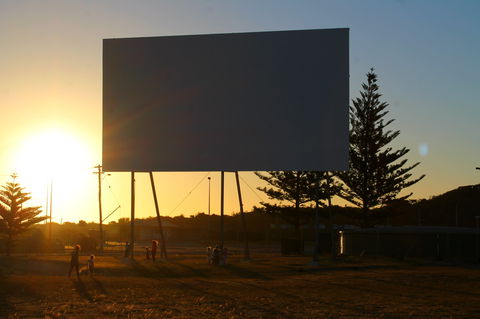 Dongara Denison Drive-Ins - Holiday Great Ocean Road 0
