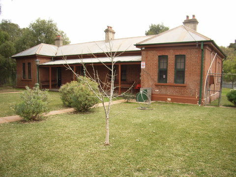Museum Under The Bridge - Holiday Great Ocean Road 0