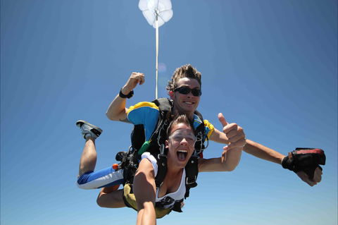 Gold Coast Skydive - Holiday Great Ocean Road 0