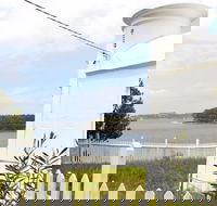 Grotto Point Lighthouse - Holiday Great Ocean Road