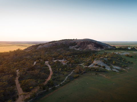 Mount Wudinna - Holiday Great Ocean Road 0
