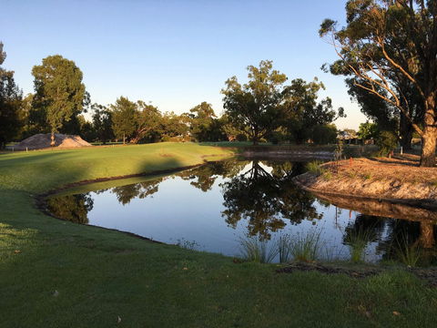 Pinjarra Golf Club - Holiday Great Ocean Road 0