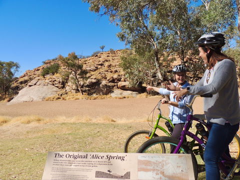 Alice Springs Telegraph Station - Holiday Great Ocean Road 2