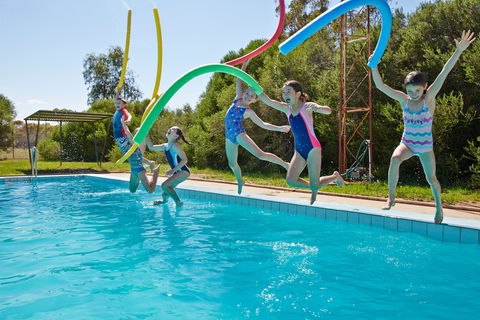 Oaklands War Memorial Swimming Pool - Holiday Great Ocean Road 0